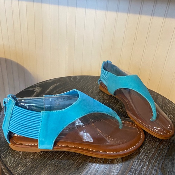 New Blue Sandals - Picture 1 of 2